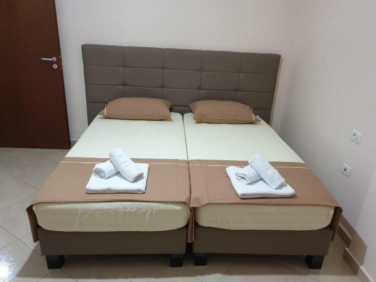 אוריקום Ann'Apartment מראה חיצוני תמונה