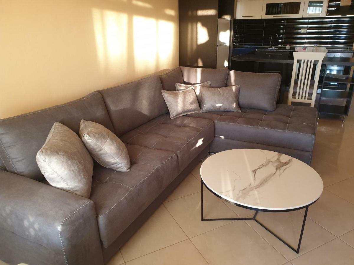 אוריקום Ann'Apartment מראה חיצוני תמונה